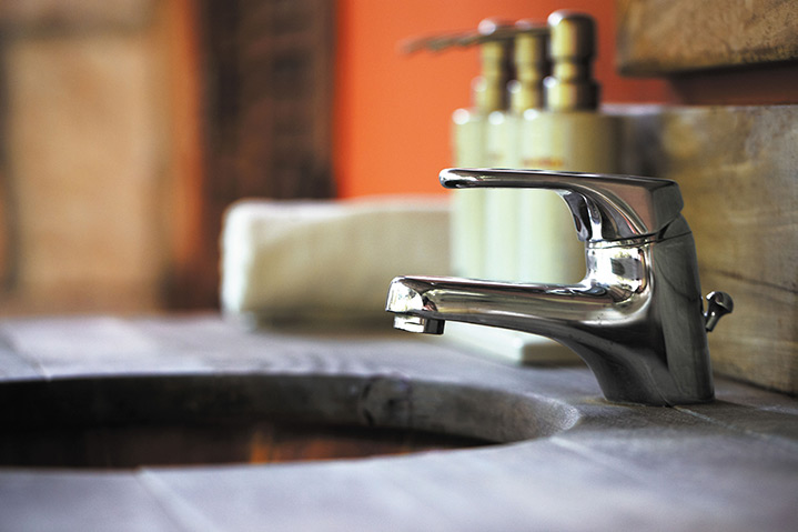 A2B Plumbers are able to fix any leaking taps you may have in Teddington. 